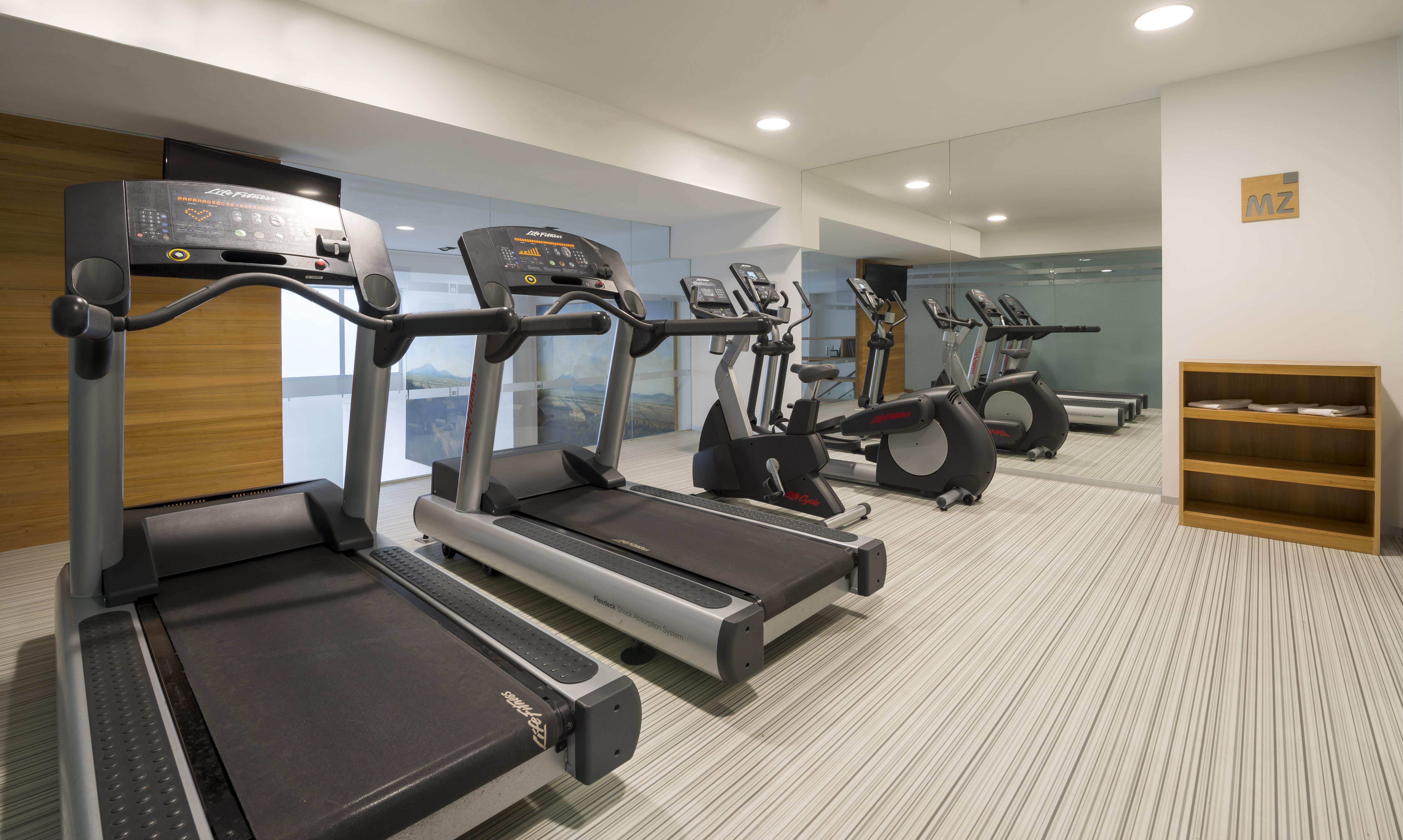 Camino Real Puebla Angelopolis 호텔 외부 사진 The gym at the hotel