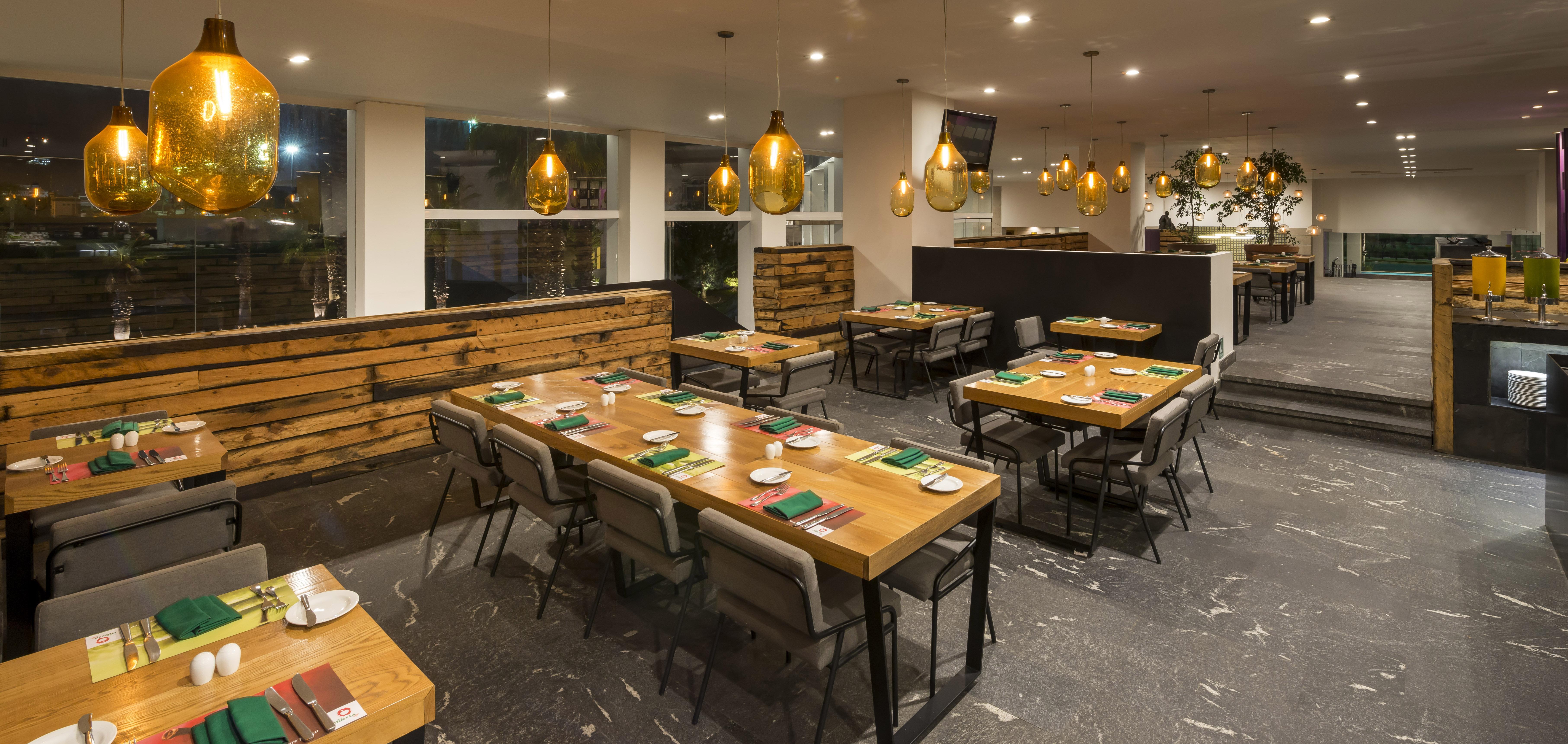 Camino Real Puebla Angelopolis 호텔 외부 사진 Interior of the restaurant