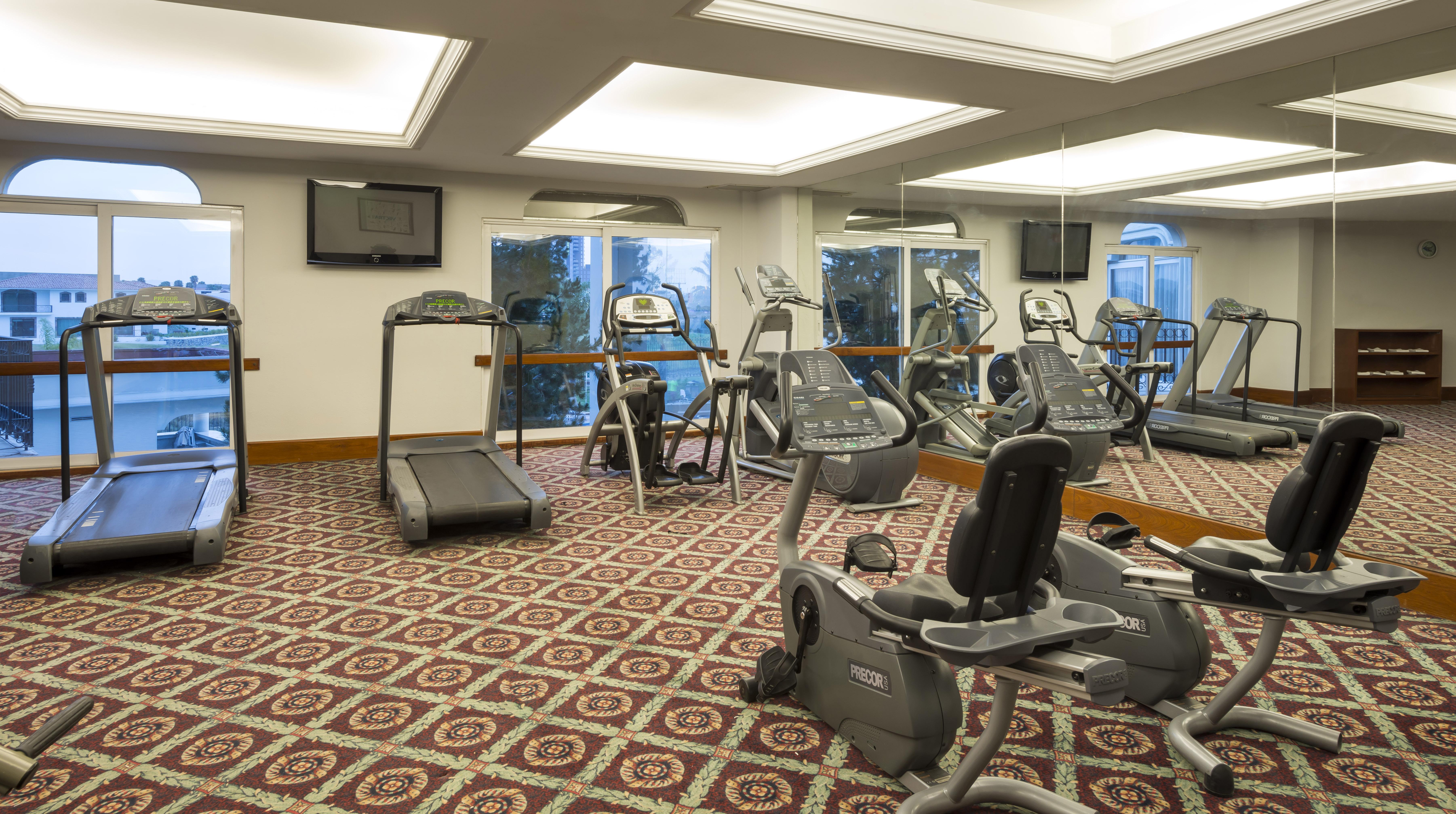 Camino Real Puebla Angelopolis 호텔 외부 사진 The gym at the hotel