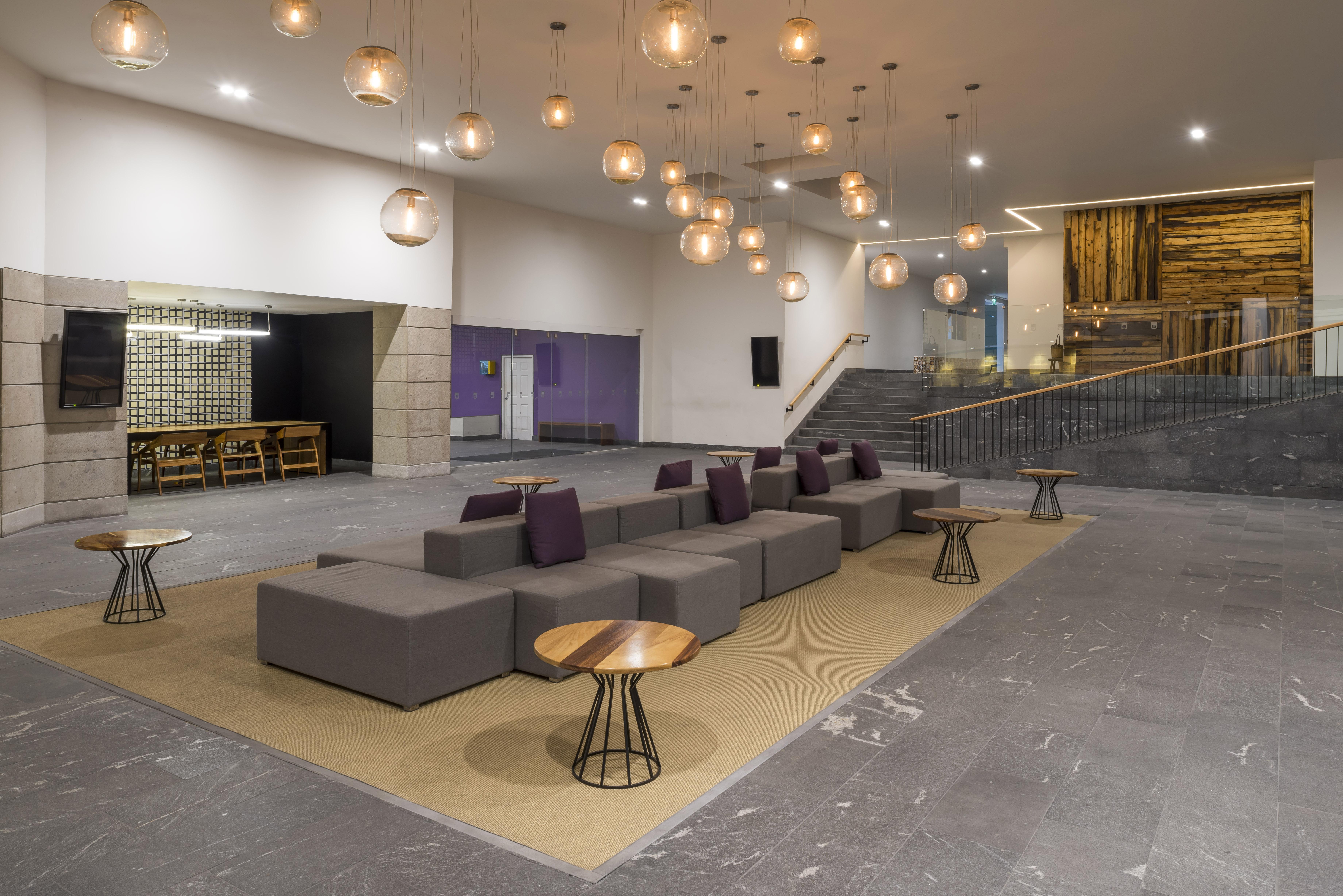 Camino Real Puebla Angelopolis 호텔 외부 사진 The lobby of the hotel