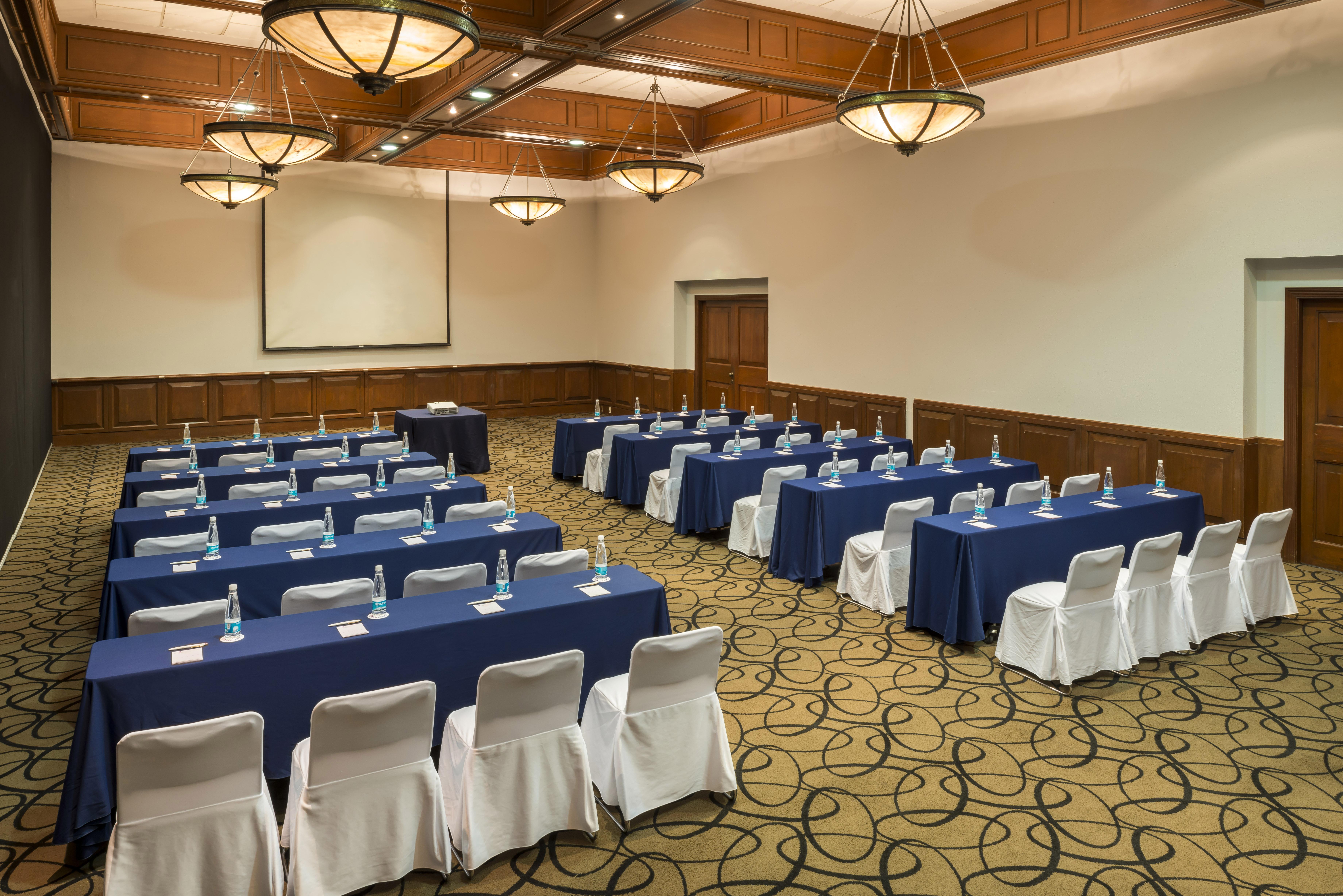 Camino Real Puebla Angelopolis 호텔 외부 사진 A typical meeting room
