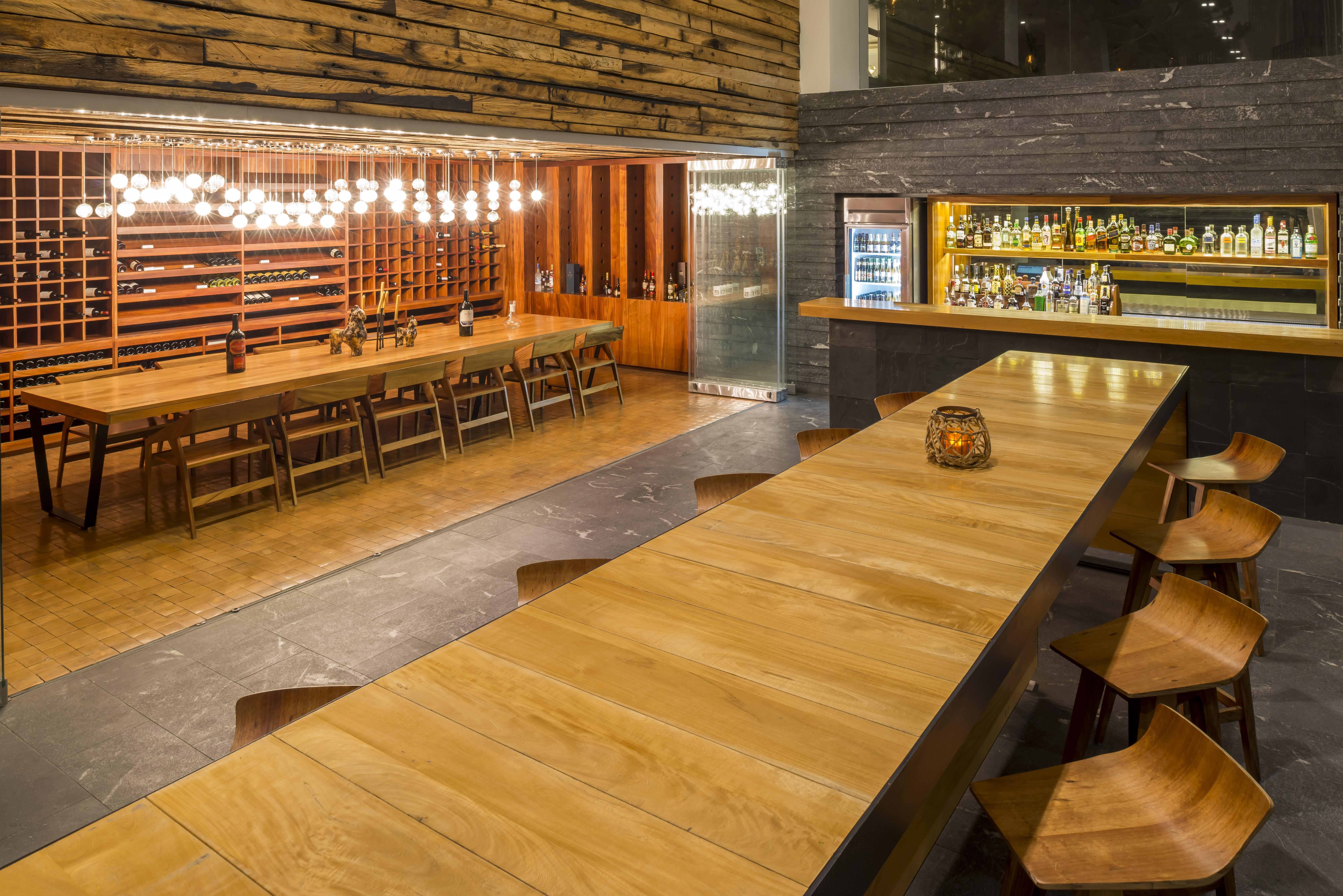 Camino Real Puebla Angelopolis 호텔 외부 사진 The bar at the restaurant