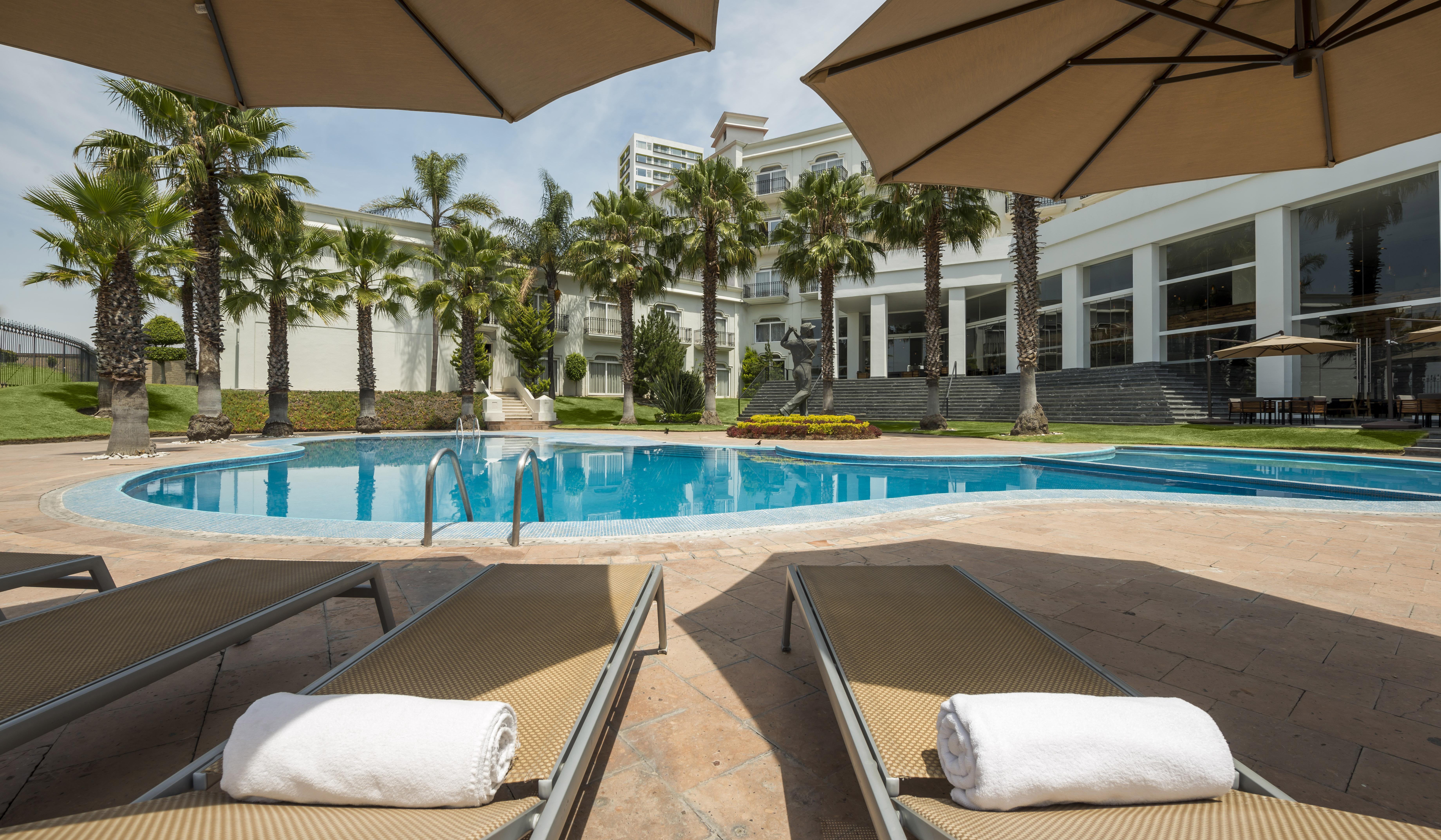 Camino Real Puebla Angelopolis 호텔 외부 사진 Pool at the hotel
