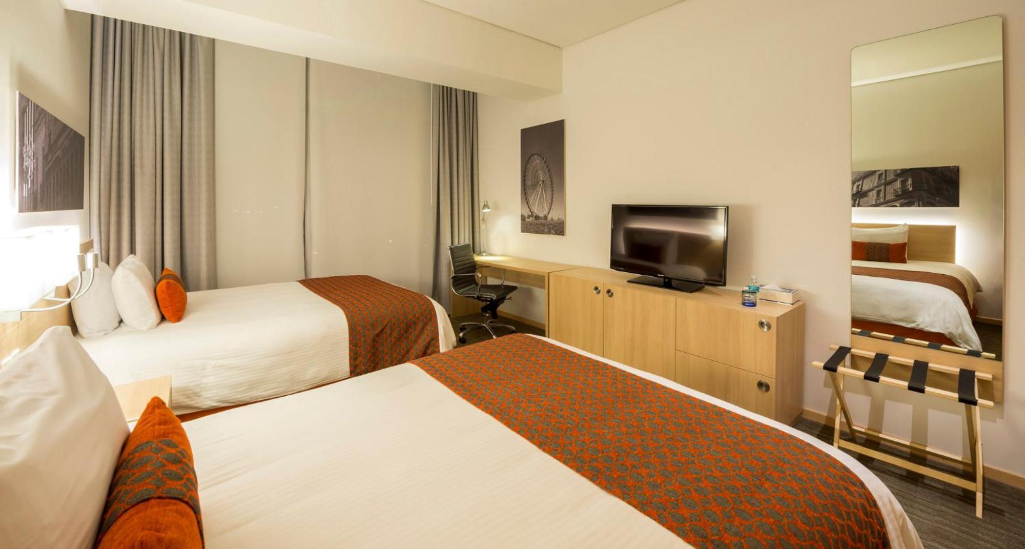 Camino Real Puebla Angelopolis 호텔 외부 사진 A room at the hotel